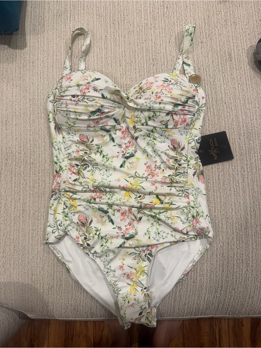 NWT New NIP TUCK Joanne Floral Twist Front One Piece Swimsuit 8 Cruise Swimsuit - Picture 3 of 8